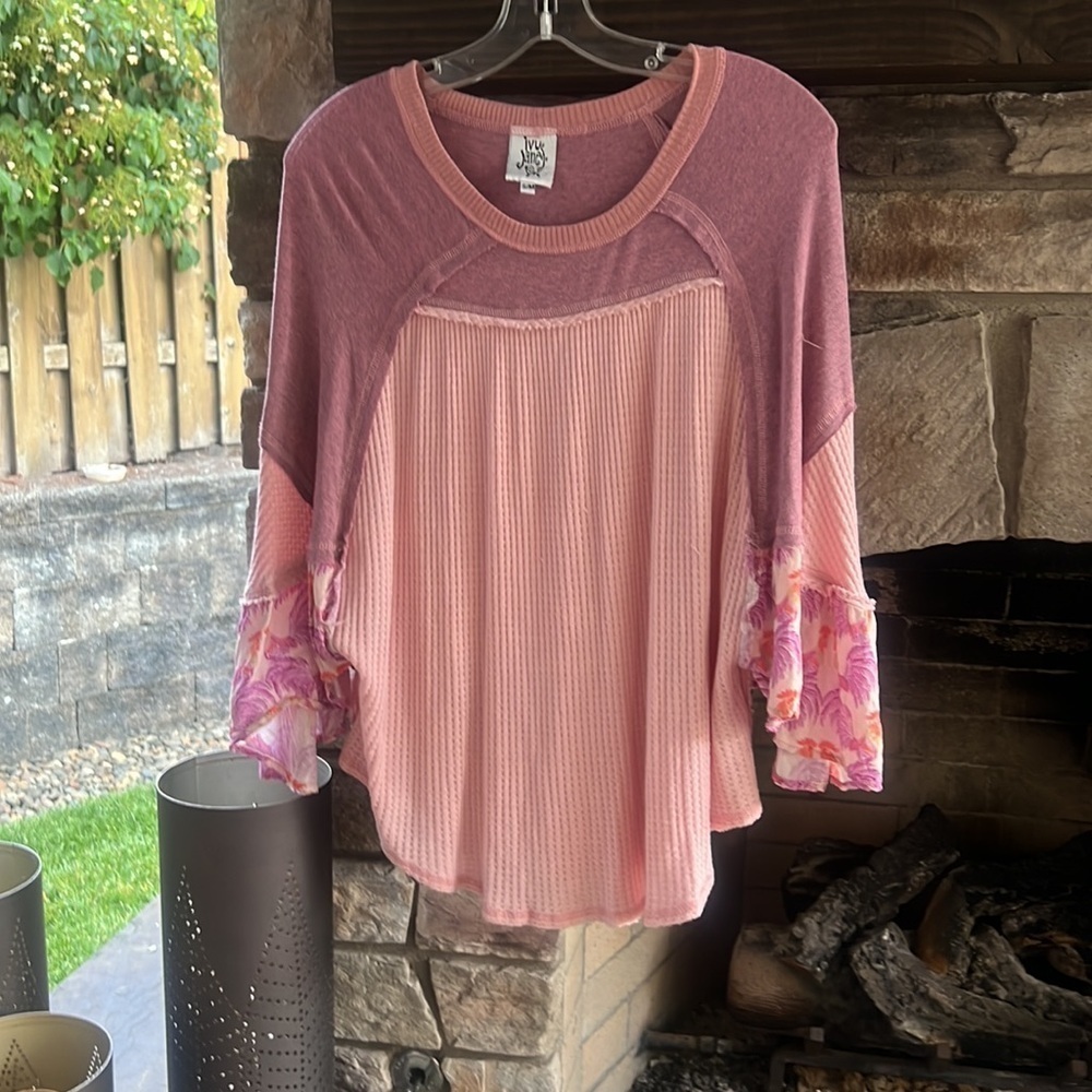 Anthropology, Ivy Jane Waffle Mixed Medium Size S/M Rooster Print Sleeves